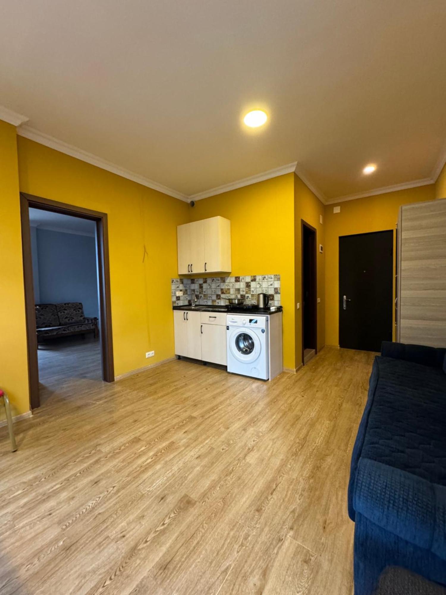 Colibri Apartment บาทูมิ ภายนอก รูปภาพ