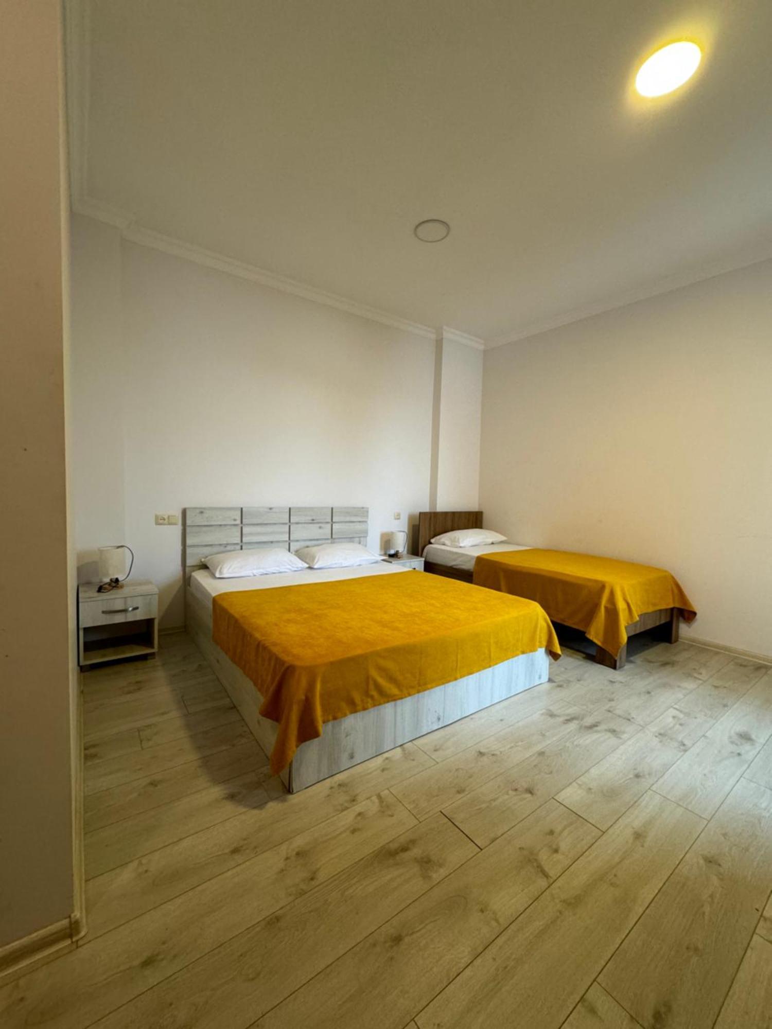 Colibri Apartment บาทูมิ ภายนอก รูปภาพ