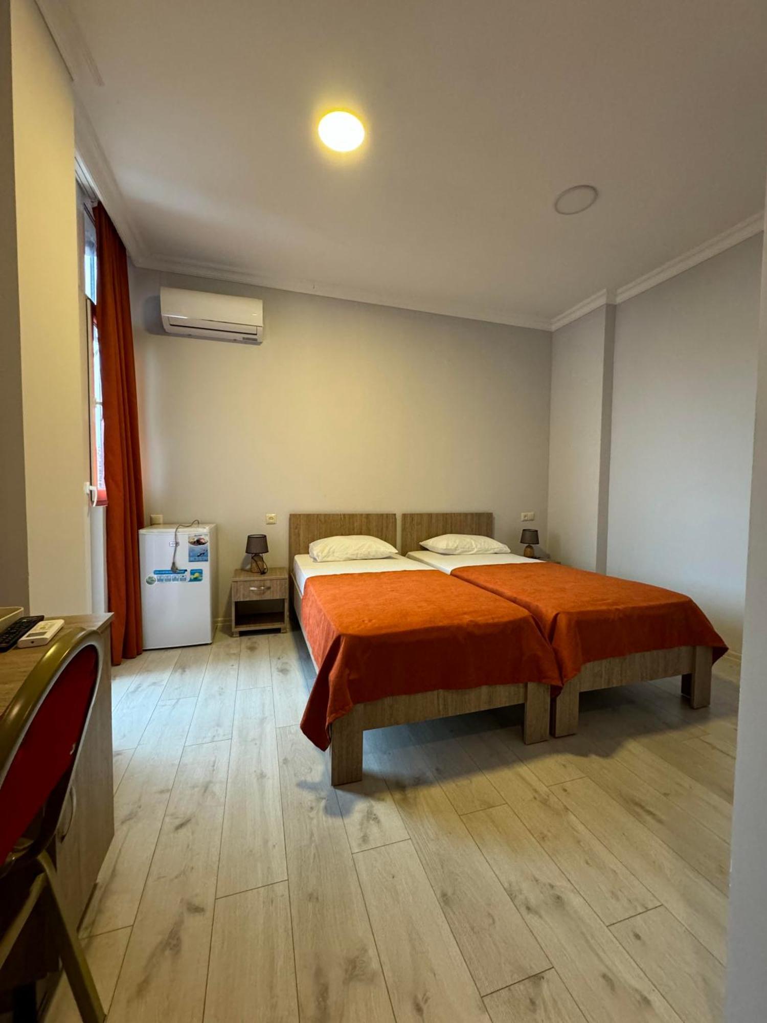 Colibri Apartment บาทูมิ ภายนอก รูปภาพ