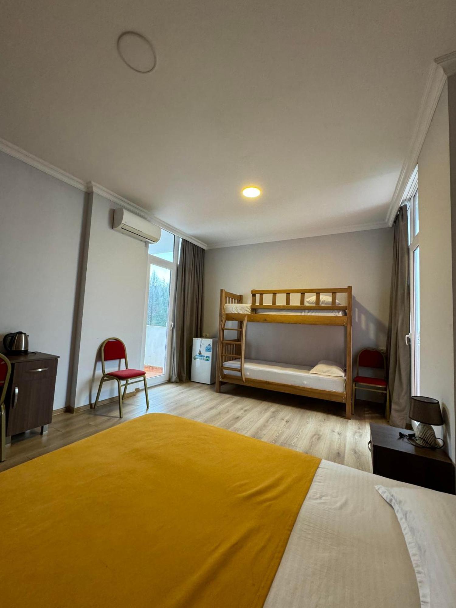Colibri Apartment บาทูมิ ภายนอก รูปภาพ