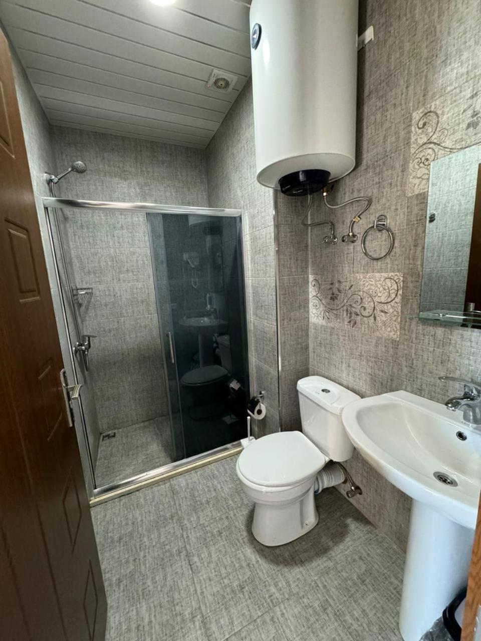 Colibri Apartment บาทูมิ ภายนอก รูปภาพ